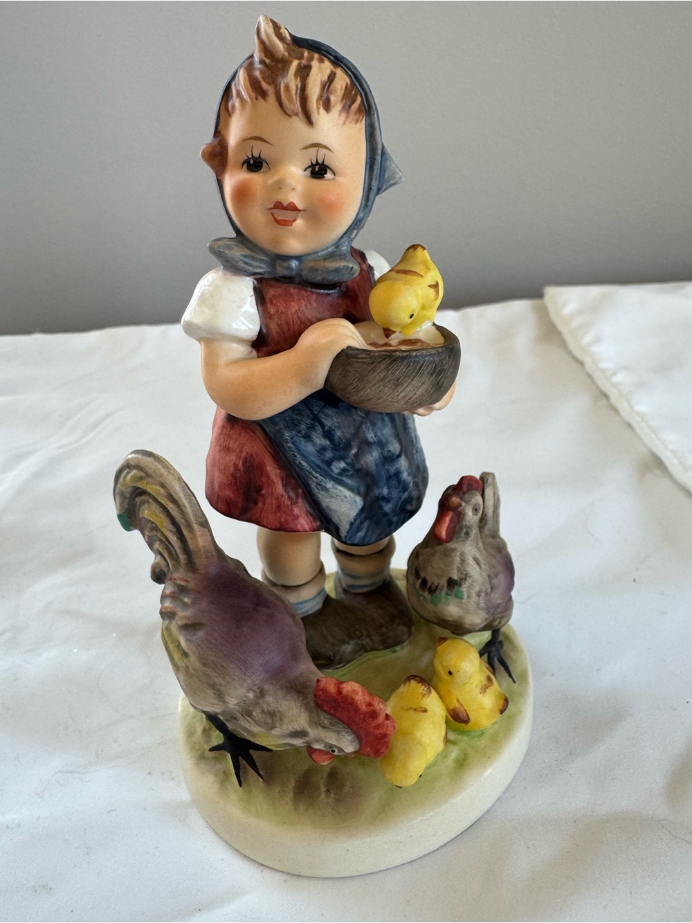 Goebel Hummel-Feeding Time